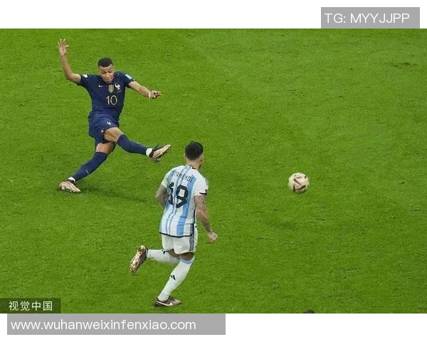 全球足球明星全景解析与历史成就盘点大汇总 全球足球明星全景解析与历史成就盘点大汇总